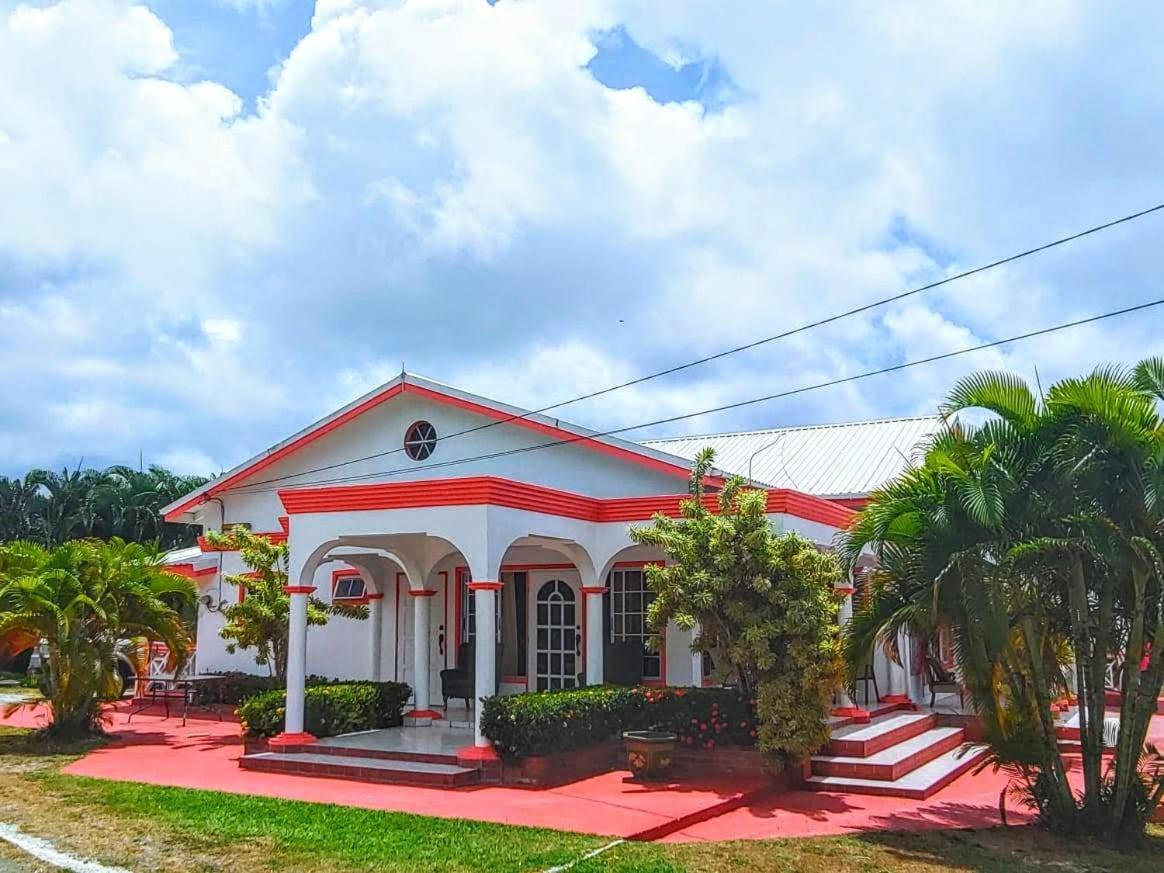 Sunny Palm Villas Laborie Bagian luar foto